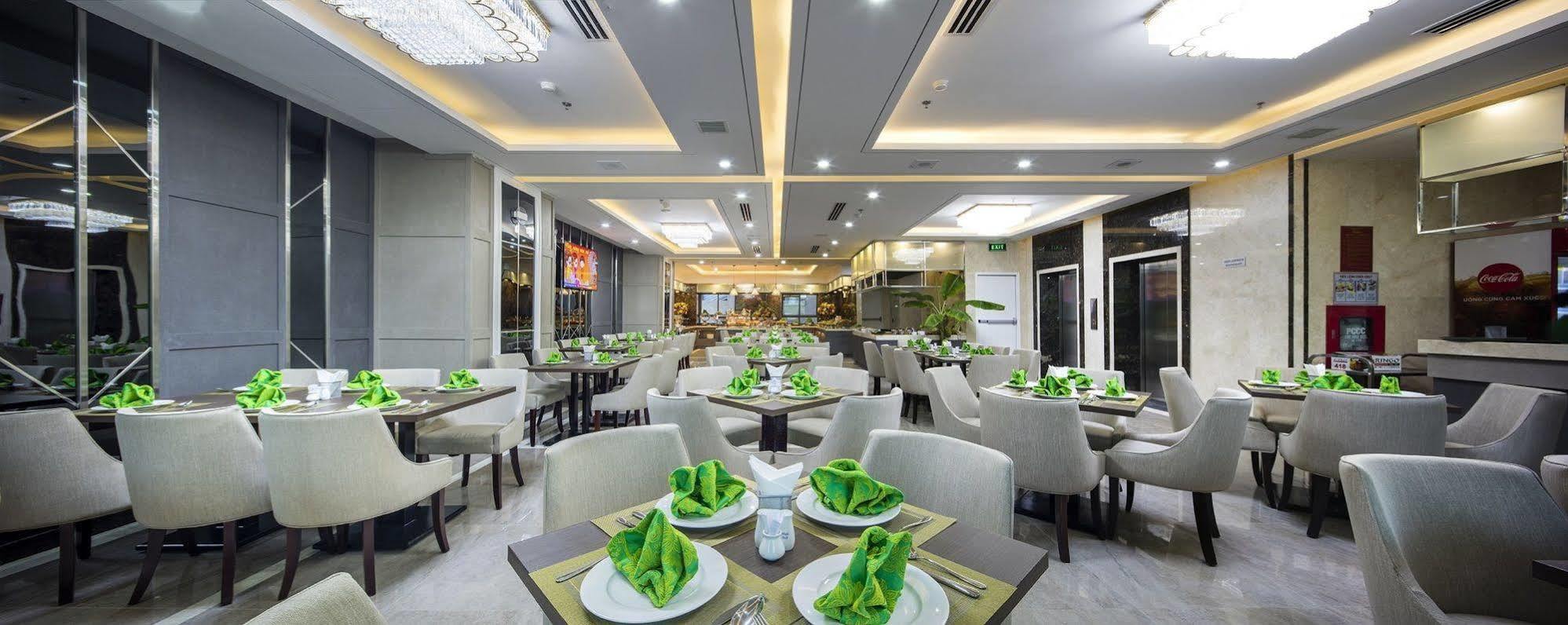 B&N Hotel Нячанг Екстер'єр фото